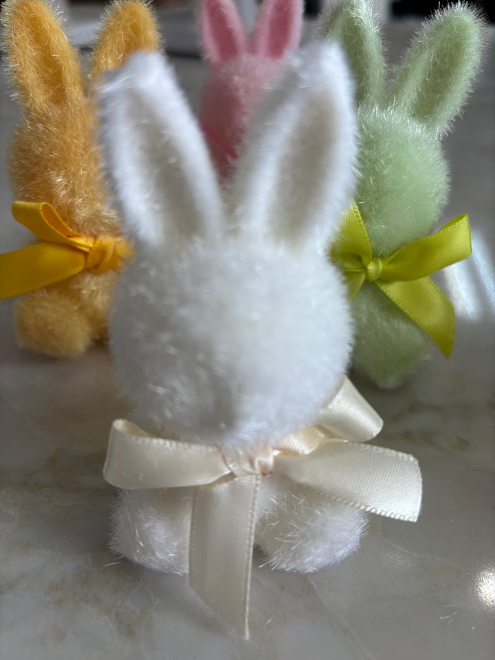 4” Velvet Flocked Bunny