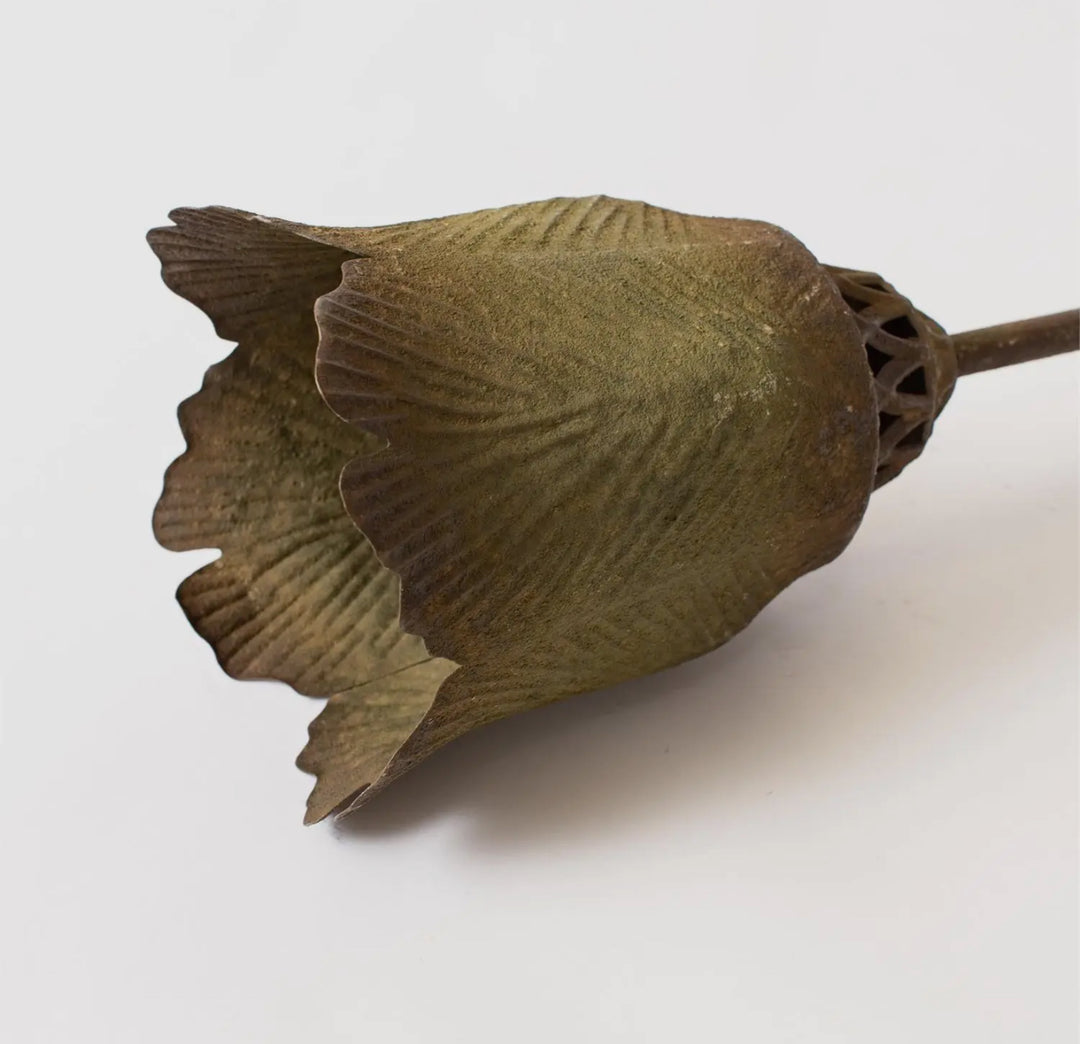 Rustic Leaf Garden Stake