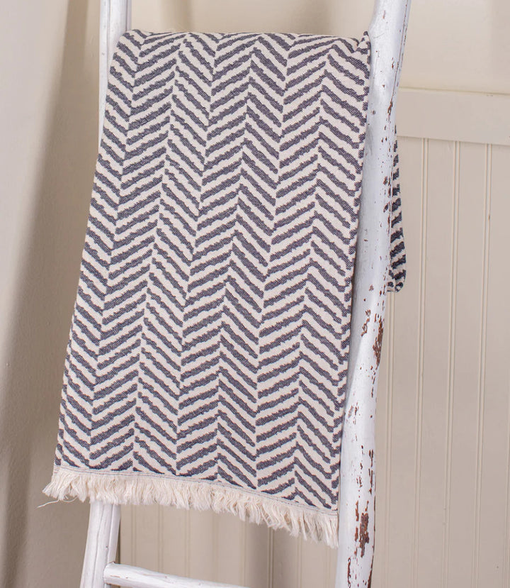 Zig Zag Throw