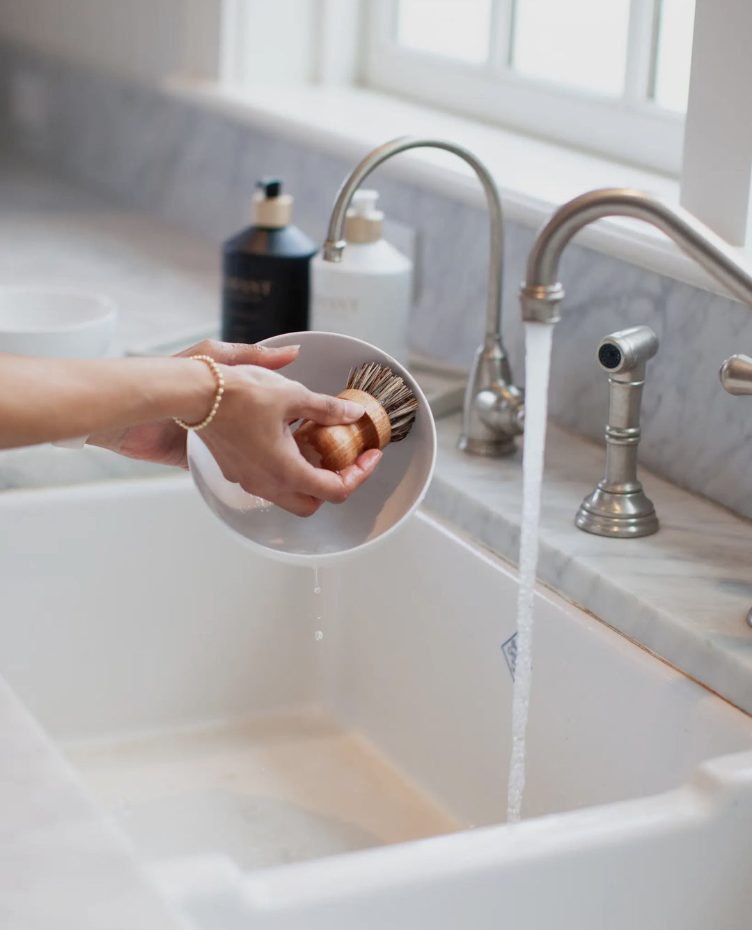 L’AVANT Wood Dish Scrubber