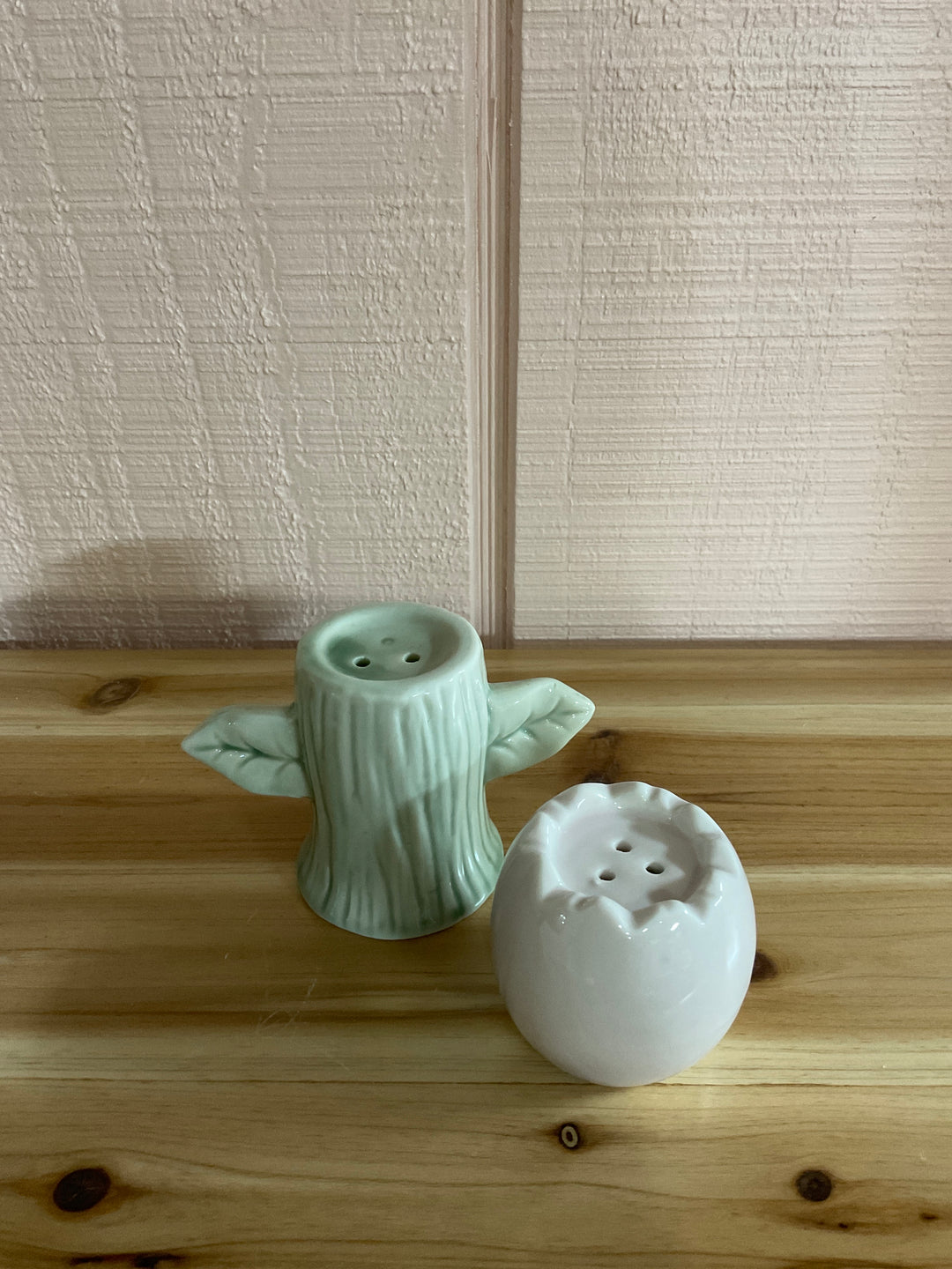 Salt & Pepper Shakers
