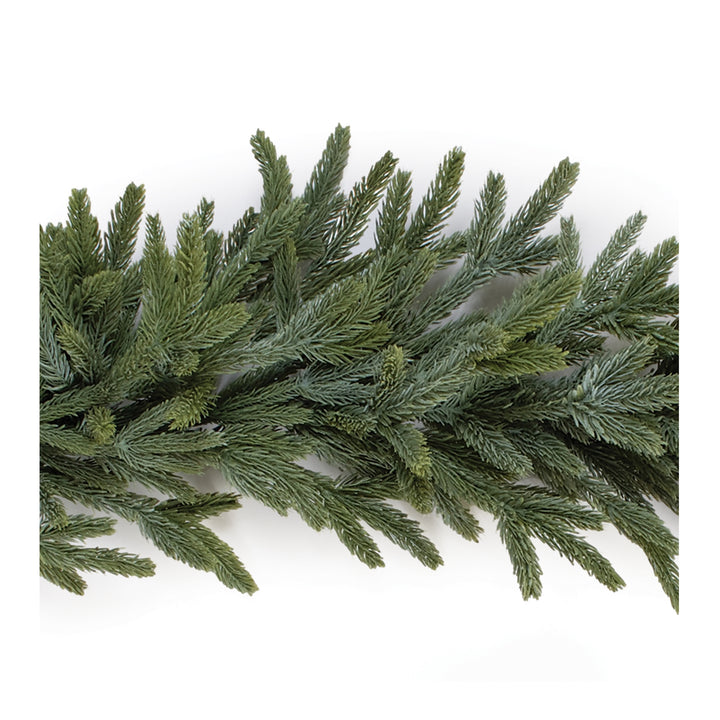 Evergreen Elegance Fresh Touch Spruce Garland