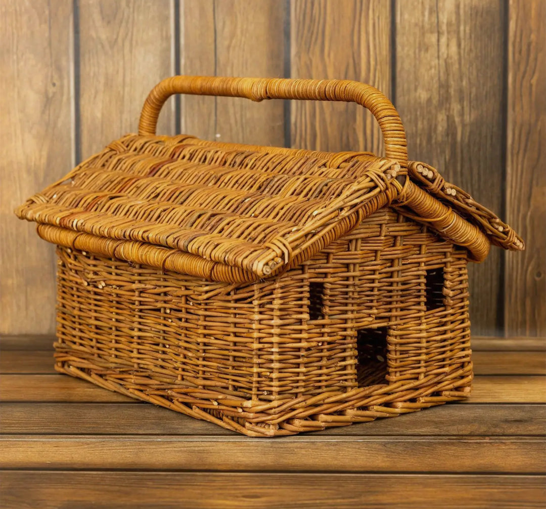 Homestead Hideaway Wicker Basket