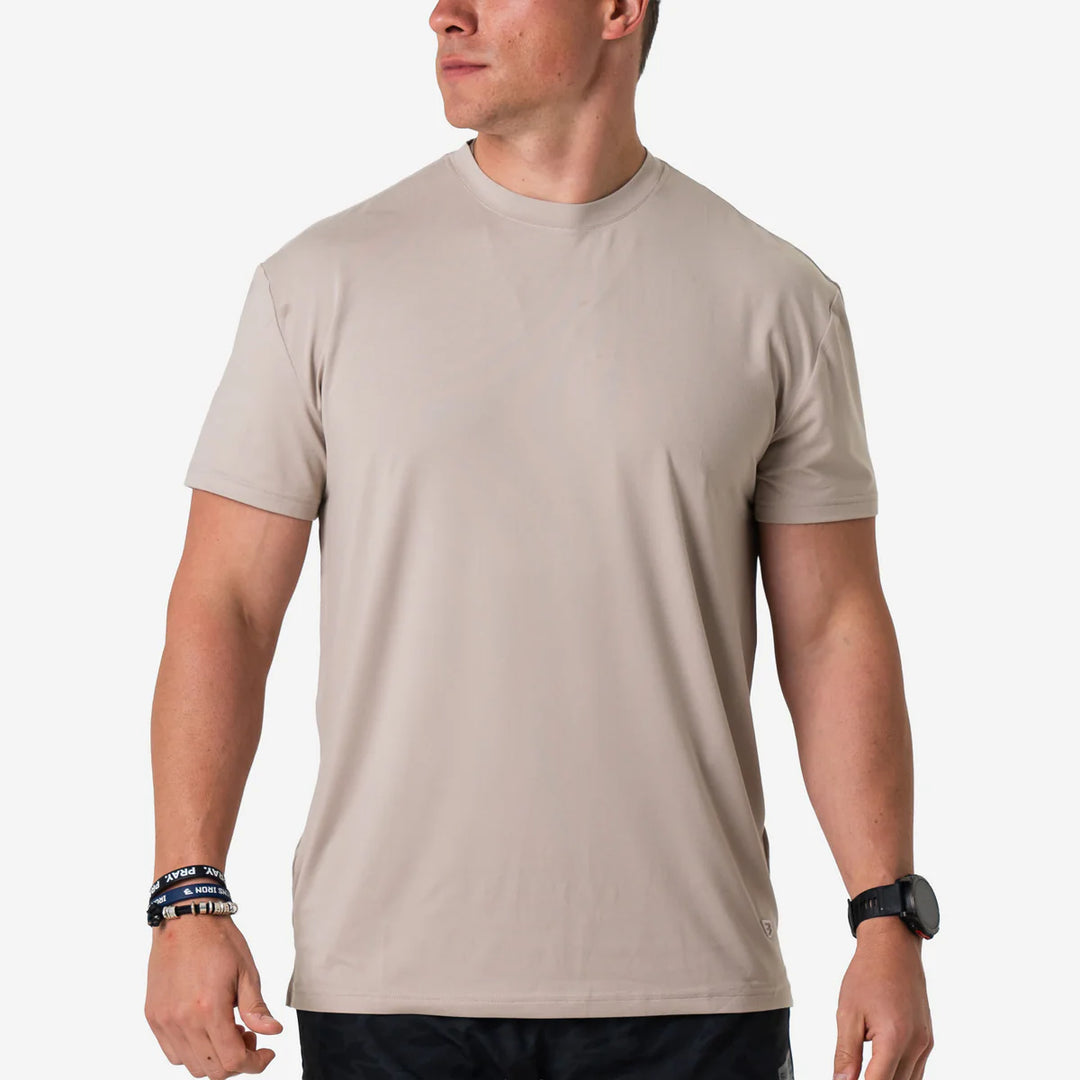 Go-To Performance Tee – Sand
