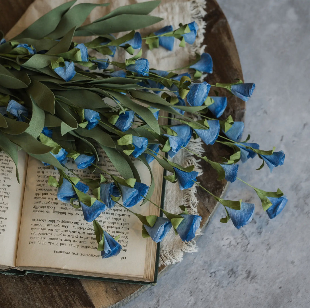 Coastal Blue Wildflower Bud Spray – 22.5”