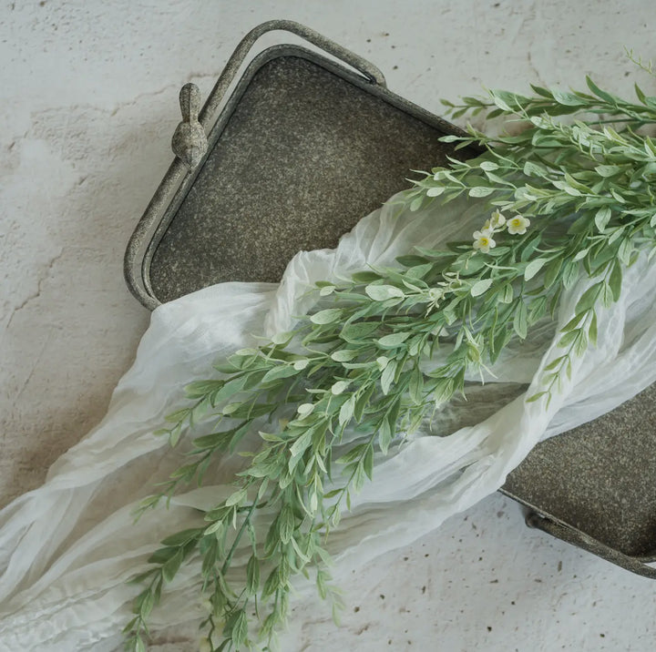 33” Hanging Boxwood