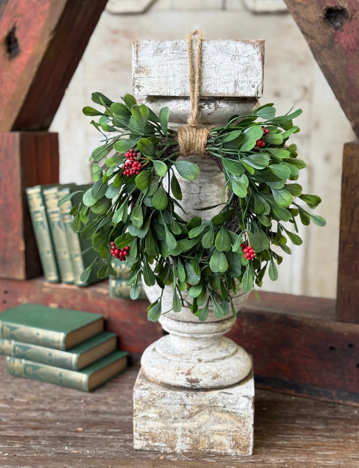 Hollyberry Mini Wreath