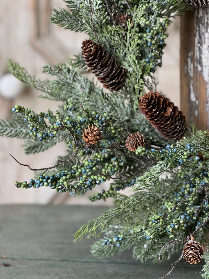Juniper & Pinecone Wreath – 24”