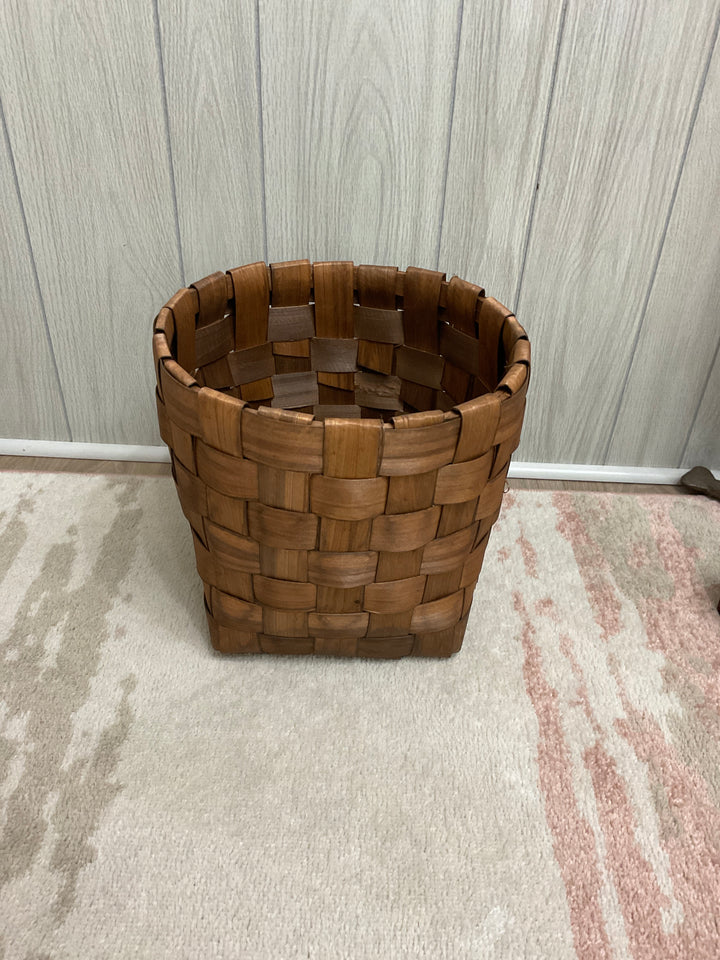Round Chipwood Baskets