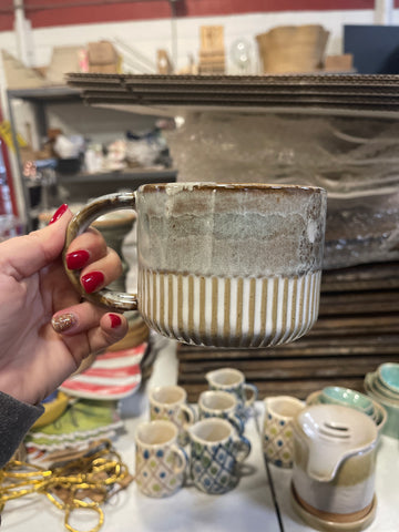 Crimpled Bottom Mug