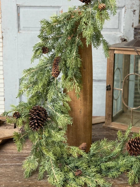 Gathered Cedar & Pinecone Garland