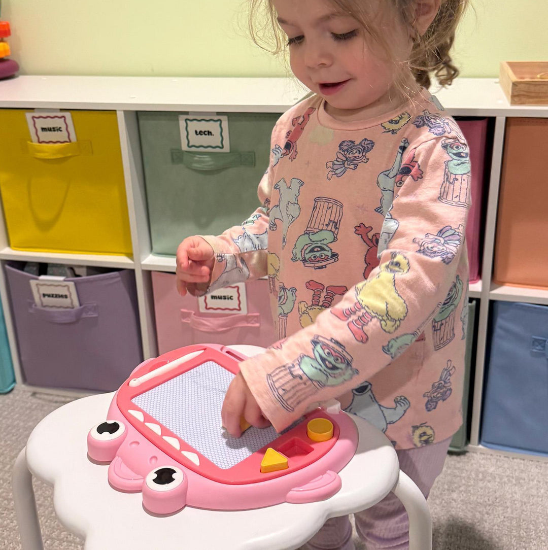 Doodle Shark Magnetic Sketch Board