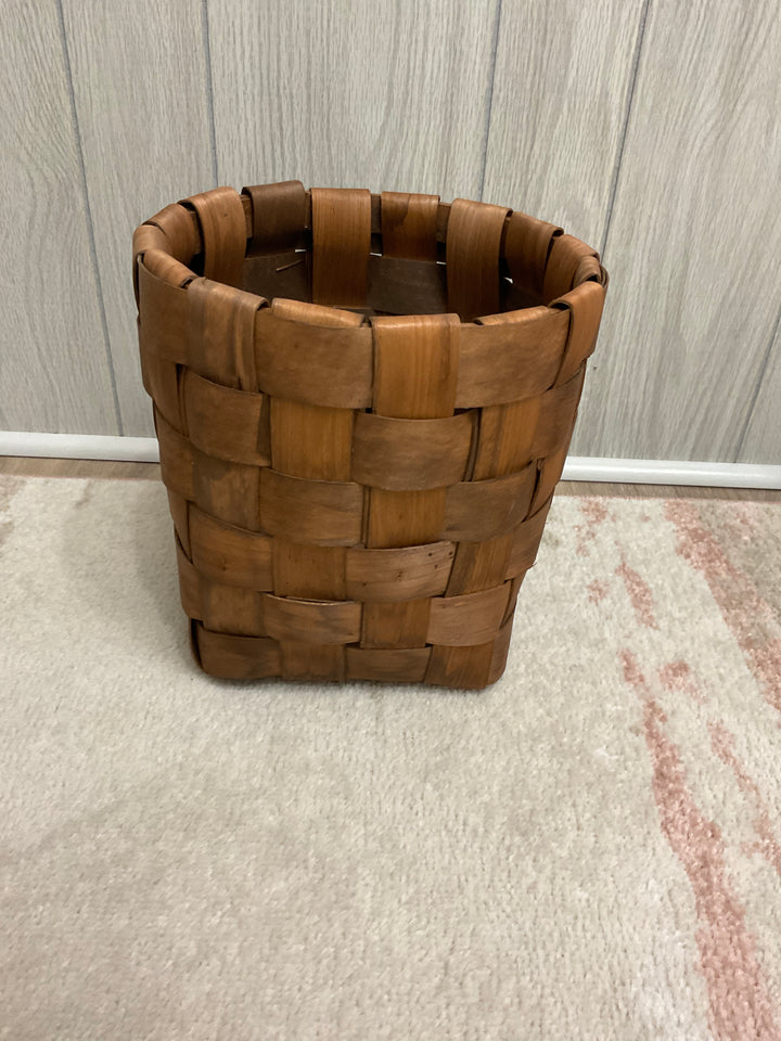 Round Chipwood Baskets