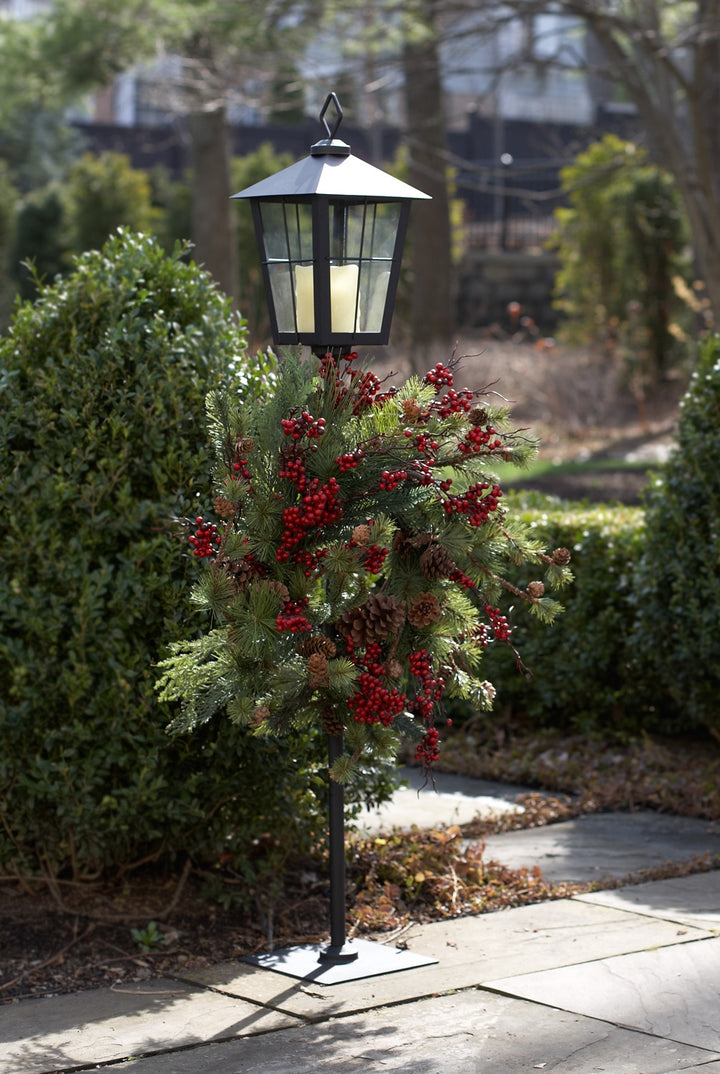 Classic Welcome Black Lantern & Wreath Stand