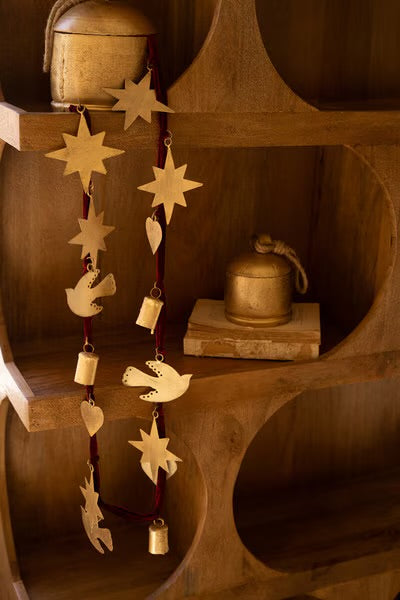 Golden Tidings Christmas Garland