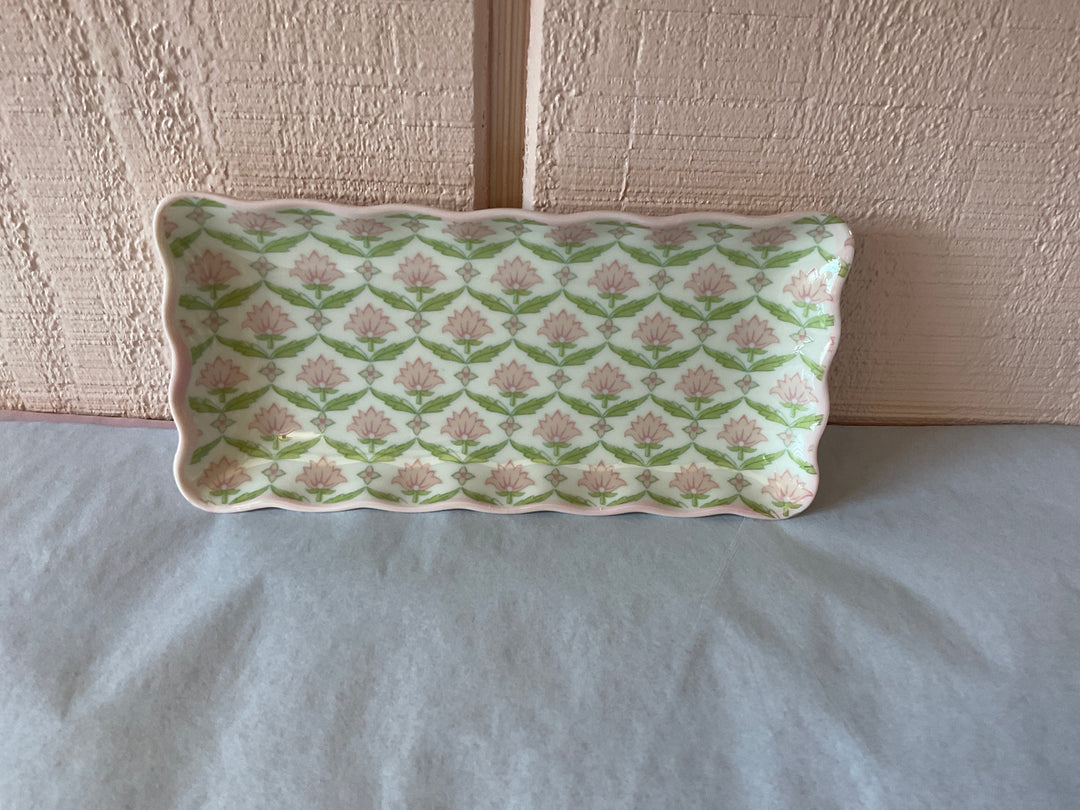 Scalloped Edge Trinket Tray