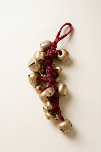 Old-World Jingle Bell Bunch