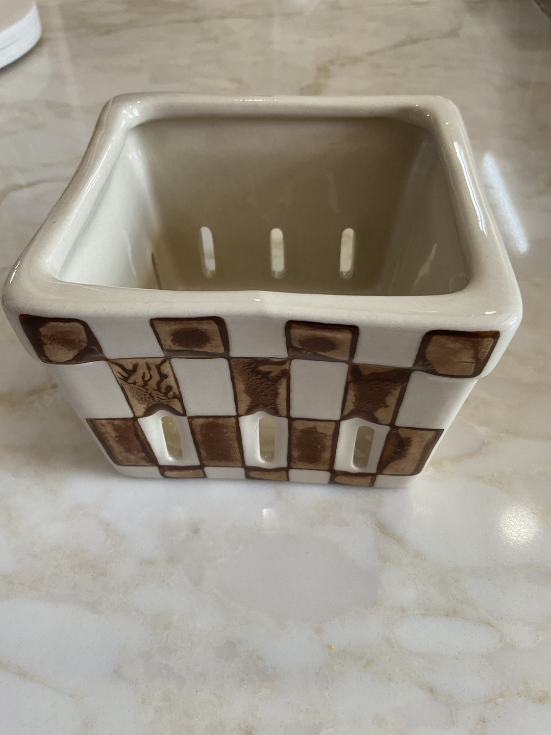 Stoneware Berry Basket