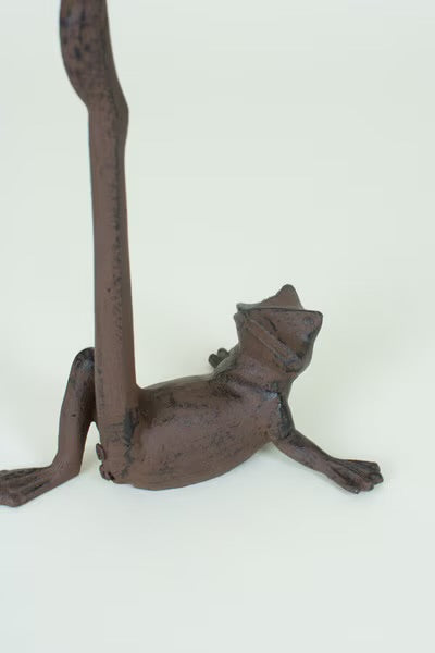 The Leaping Frog Paper Towel Holder