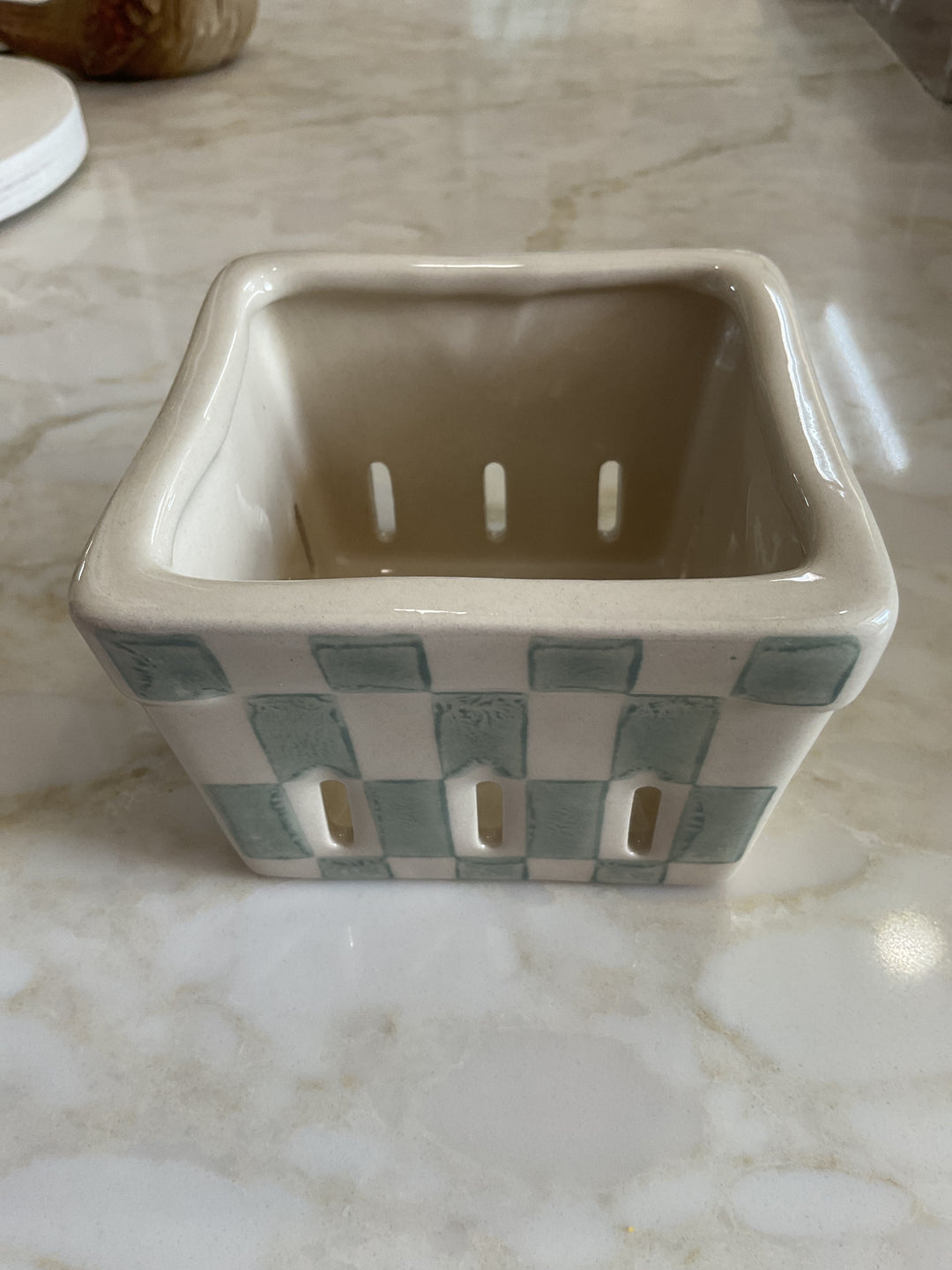 Stoneware Berry Basket