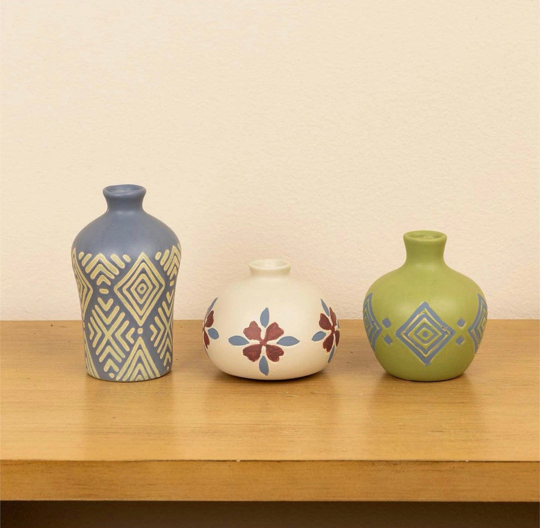 Peruvian Motif Bud Vase