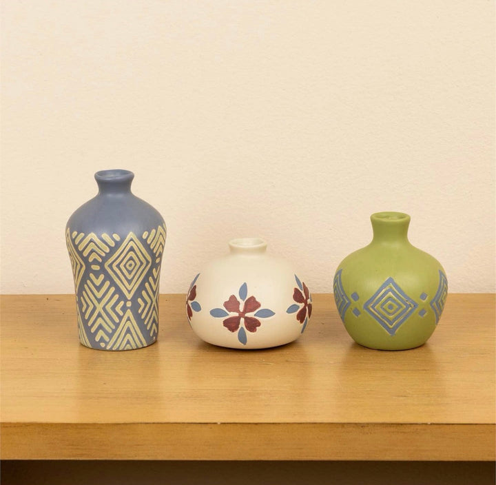Peruvian Motif Bud Vase