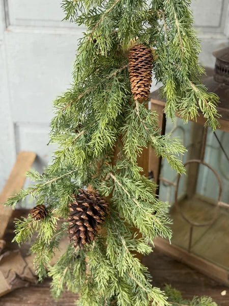 Gathered Cedar & Pinecone Garland