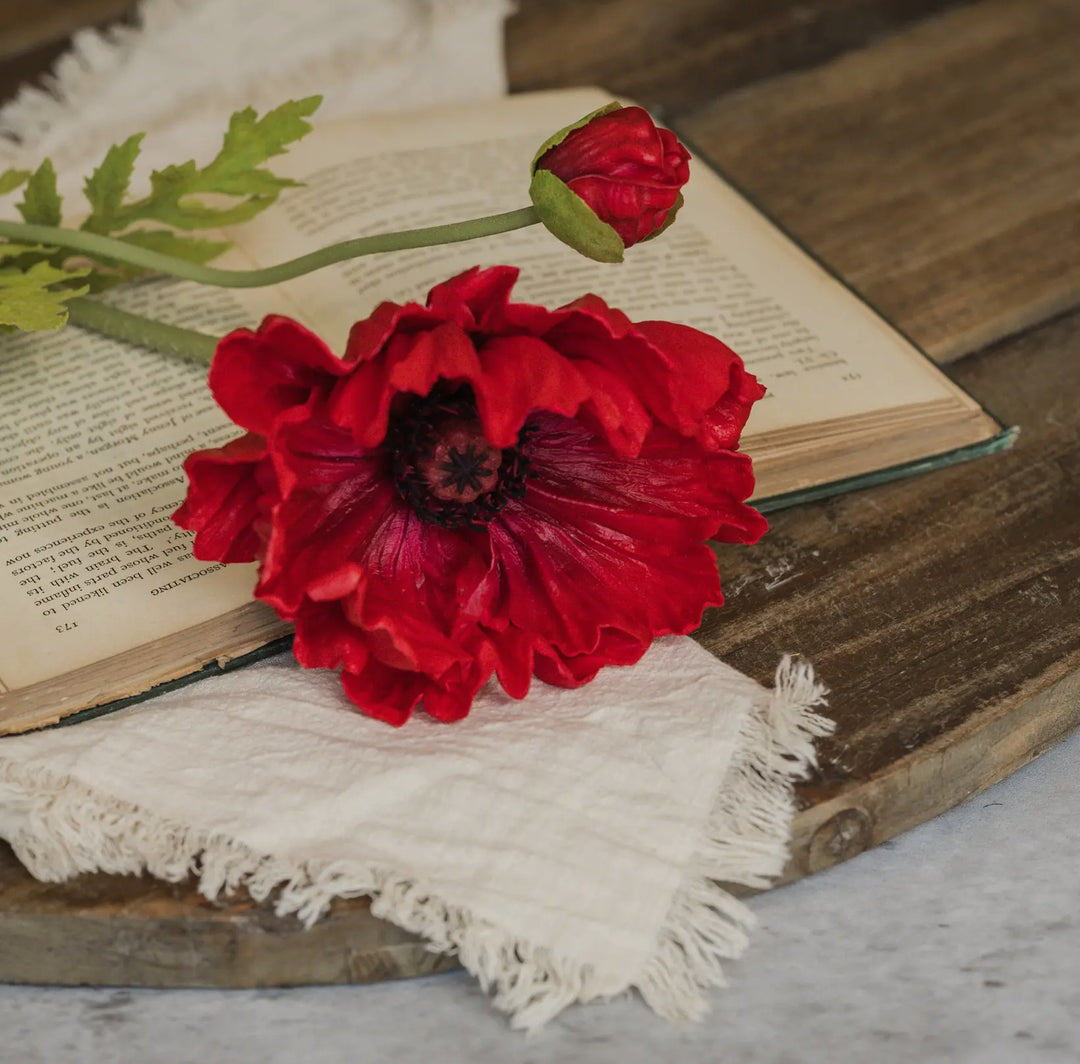 Scarlet Heirloom Poppy Stem – 25”