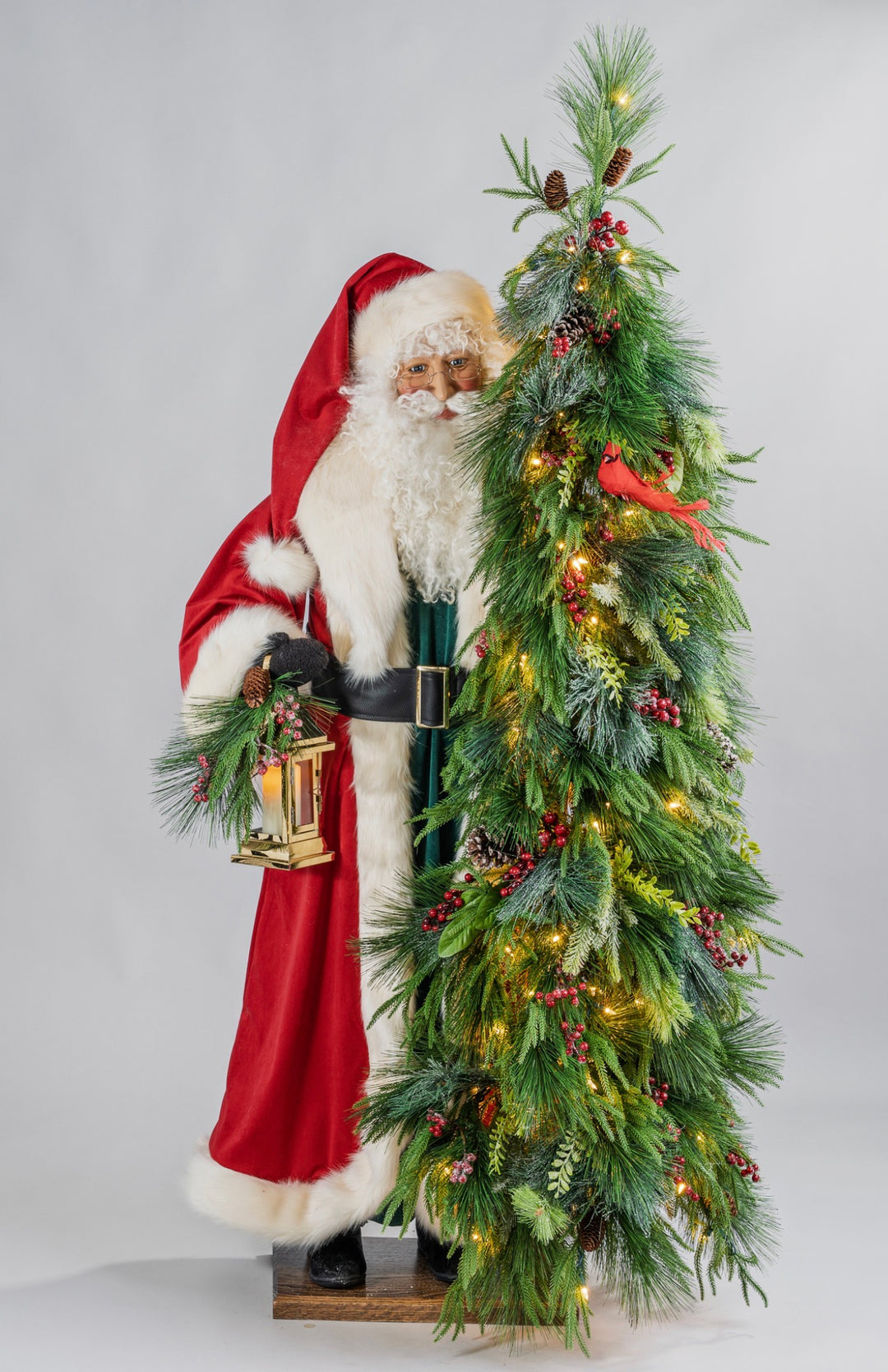 Woodland Christmas Santa with Illuminated Tree – 5'