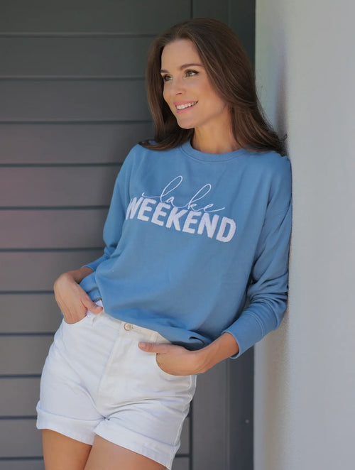 Lake Weekend Sweatshirt Blue