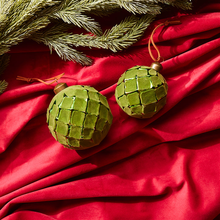 Evergreen Textured Glass Ornament
