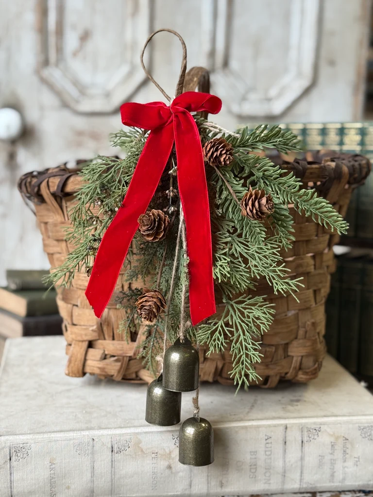 Merry Melody Bells & Greenery Hanging
