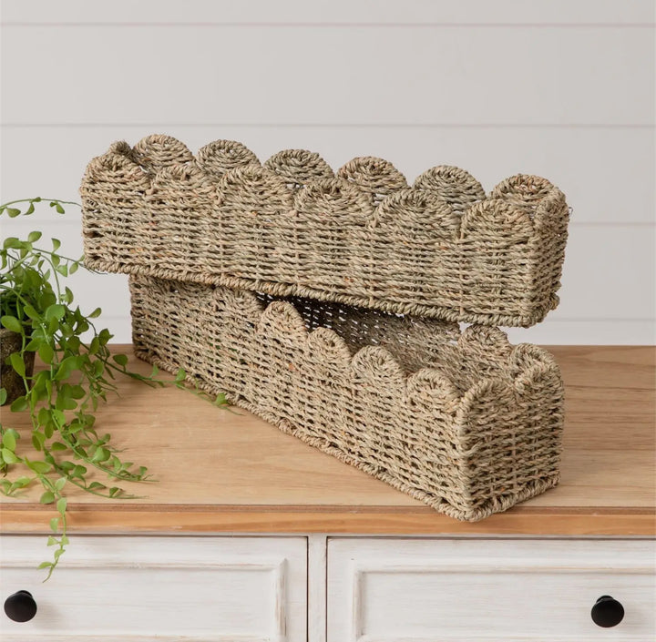 Scalloped Edge Seagrass Mail Basket