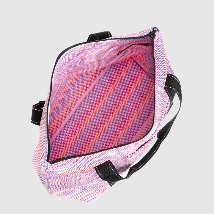 Scout: On Holiday Travel Bag