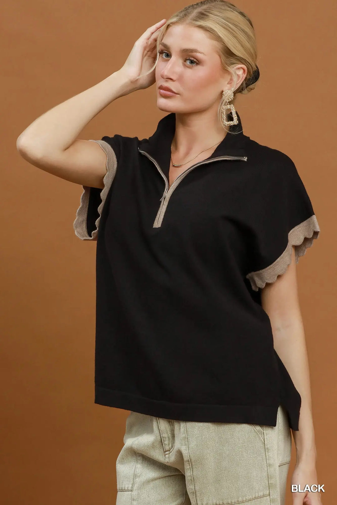 Blaire Contrast Ruffle Sleeve Top – Black