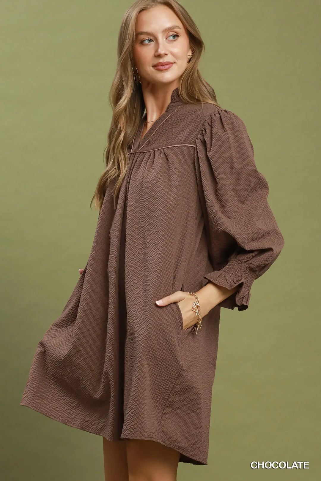 Sloane Textured Shift Dress – Chocolate