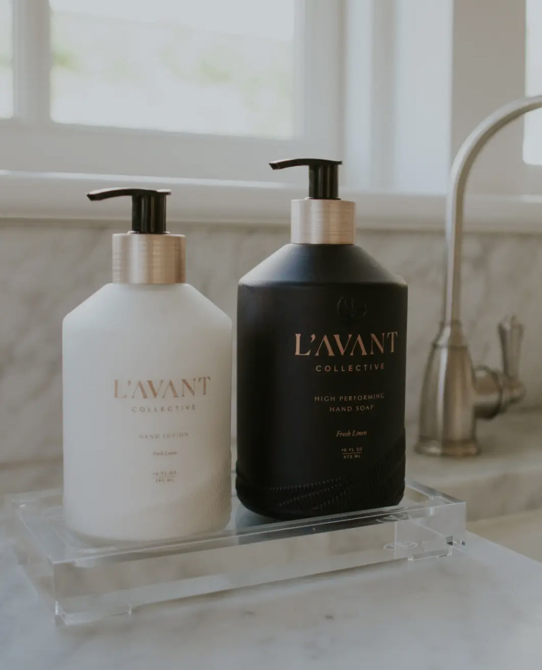 L’AVANT Clear Lucite Tray