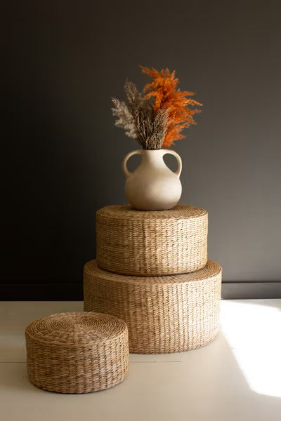Natural Seagrass Display Risers