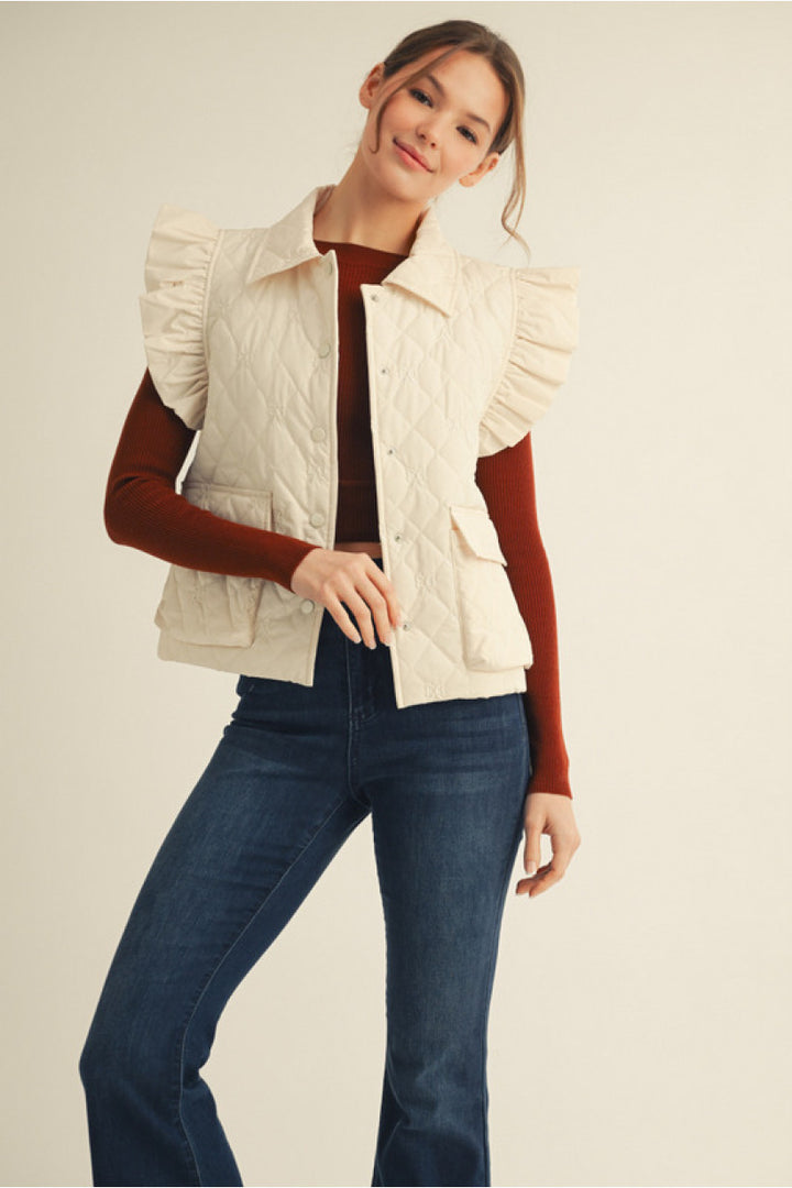 Ruffled Edge Quilted Vest – Winter Cream