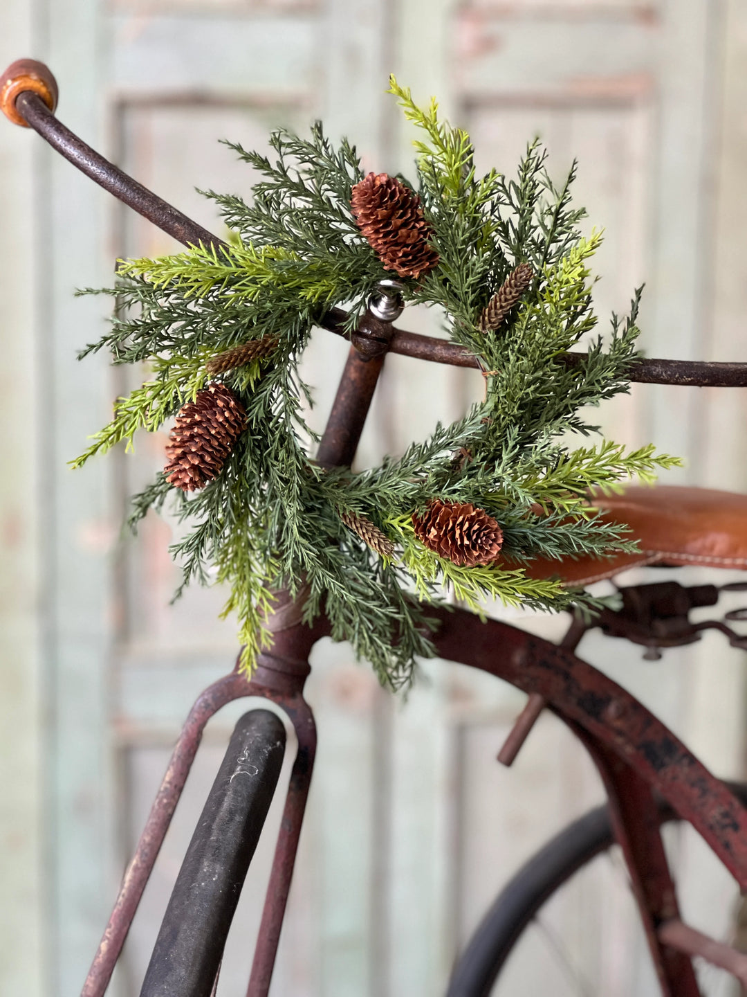 Woodland Pinecone Candle Ring