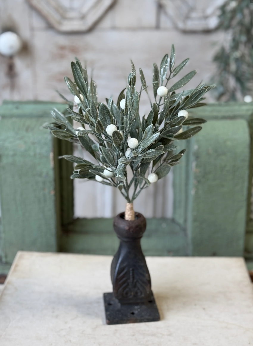 Winter’s Kiss Mistletoe Bundle — 14"