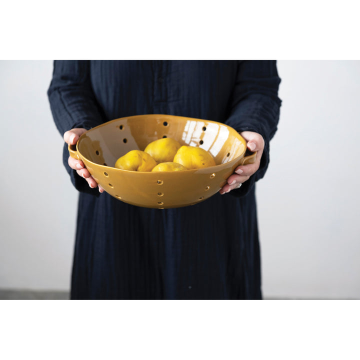 Butterscotch Stoneware Colander